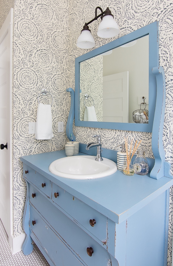 Blue White Floral Wallpaper Blue Kids Bathroom Vanity - Bathroom Blue Kids - HD Wallpaper 