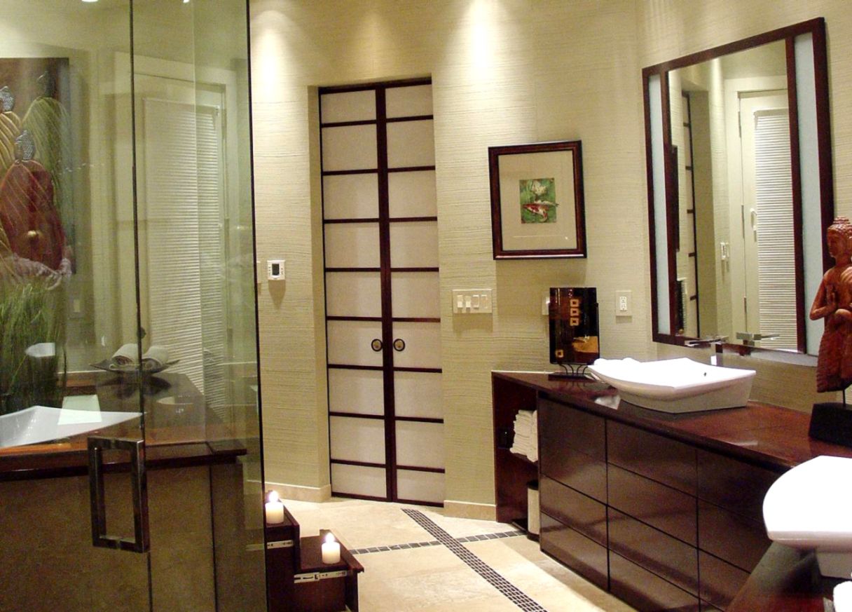 Enticing Grasscloth Wallpaper Ideas Featuring Cream - Asian Style Bathroom Design - HD Wallpaper 