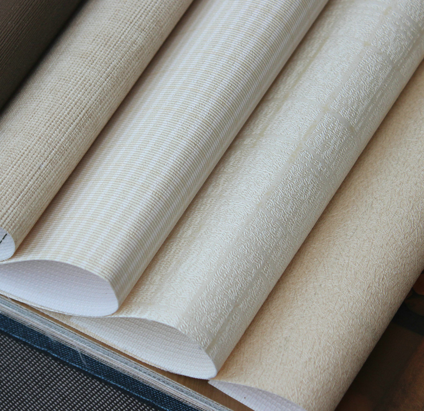 Plain Textured Design Washable Wallpaper For Bathrooms - Thread - HD Wallpaper 