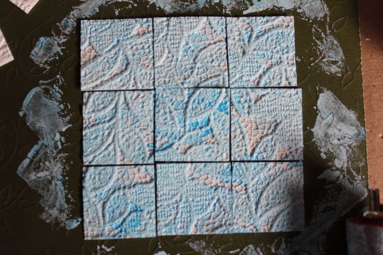 Inchies Cut From Paintable Wallpaper Painted With Acrylic - Motif - HD Wallpaper 