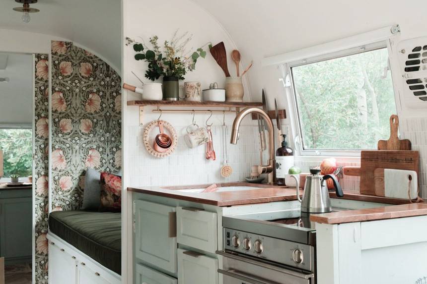 Bonnie Christine - Airstream Renovation - HD Wallpaper 