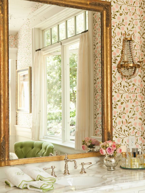 Floral Wallpaper Bathroom Country - HD Wallpaper 