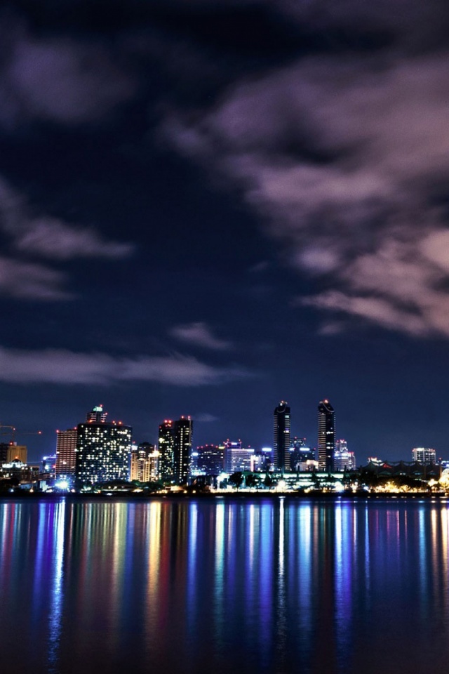 London Skyline At Night - 640x960 Wallpaper London Skyline At Night - 640x960 Wallpaper