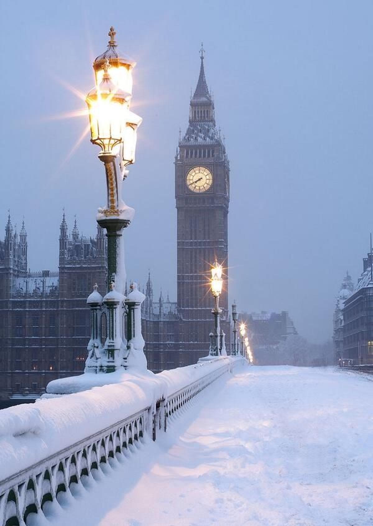 Winter London Bigben Bridge Snow - Snowy Day In London - HD Wallpaper 