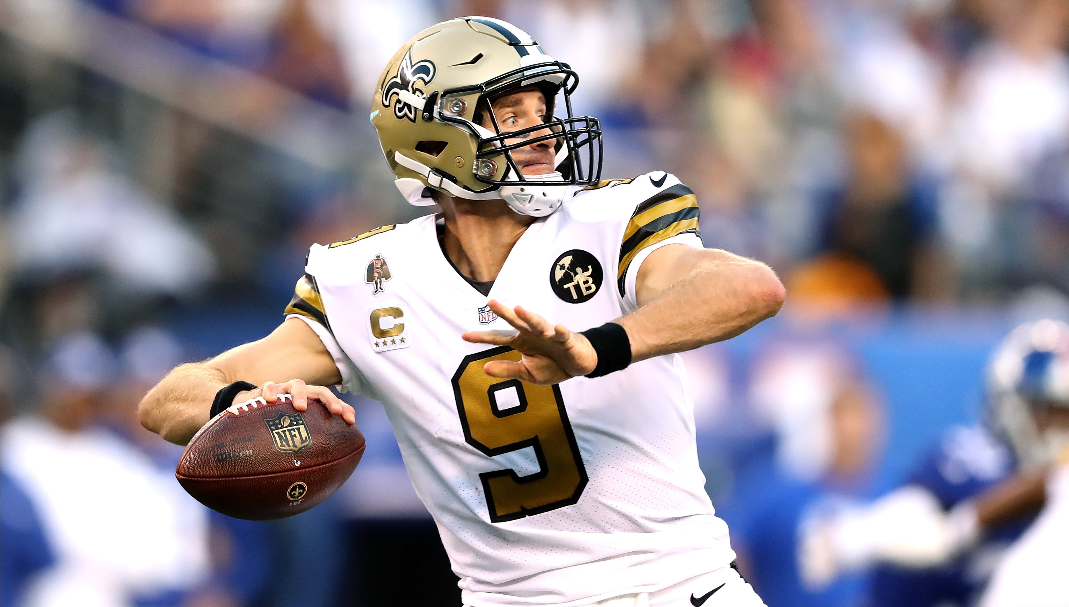 brees color rush jersey