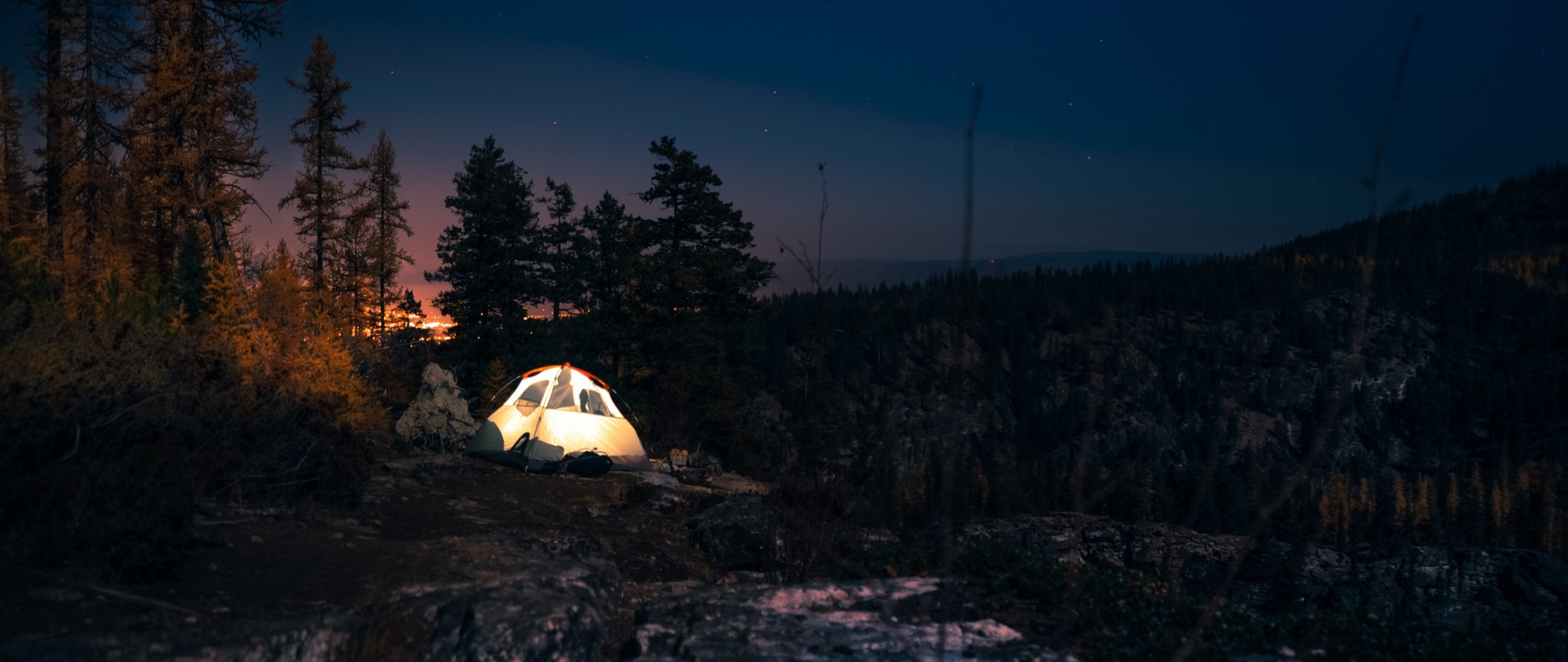 Night Camping 4k - HD Wallpaper 