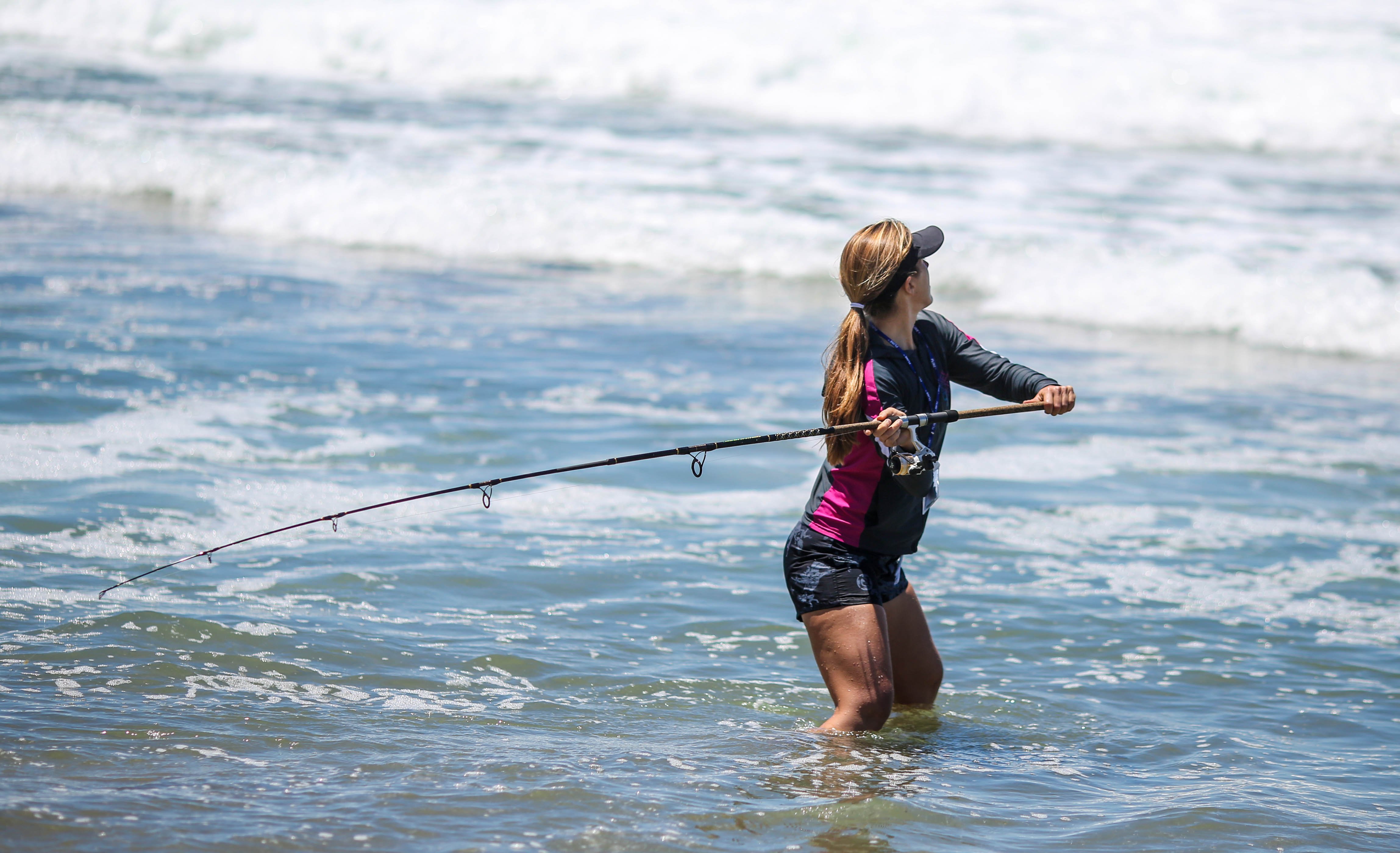 Ocean Fishing Widescreen Wallpaper - Fishing Desktop Backgrounds - HD Wallpaper 