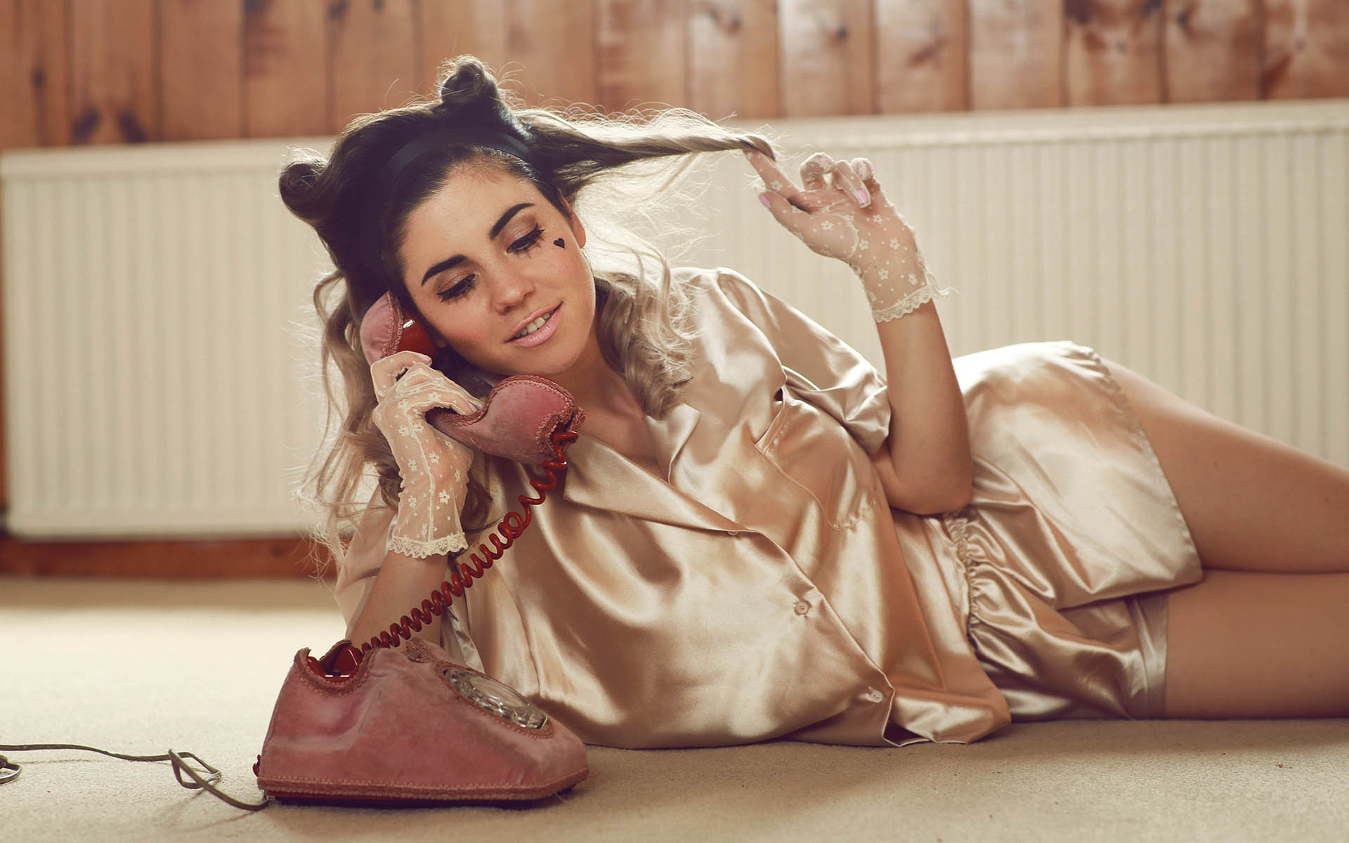 Marina And The Diamonds - Marina And The Diamonds Wallpaper Hd - HD Wallpaper 