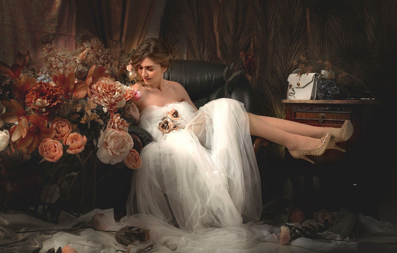 Photo Wallpaper Girl, Flowers, Style, Mood, Feet, Shoes, - Wallpaper - HD Wallpaper 
