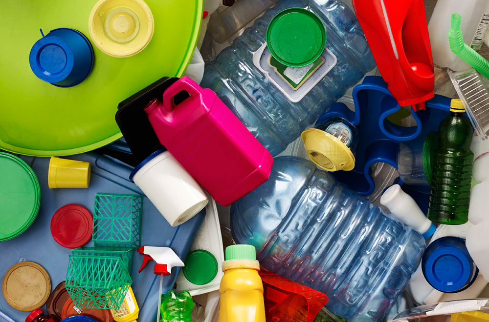 Plastics-mobile - Plastic Waste - HD Wallpaper 