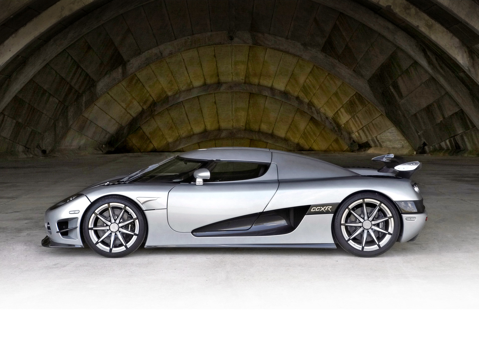 2009 Koenigsegg Ccxr Trevita - HD Wallpaper 