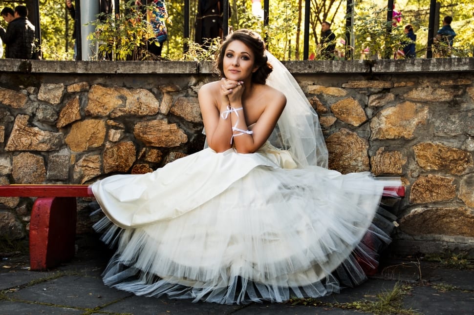 Women S White Mesh Wedding Gown Preview - Dress Beautiful Brides - HD Wallpaper 