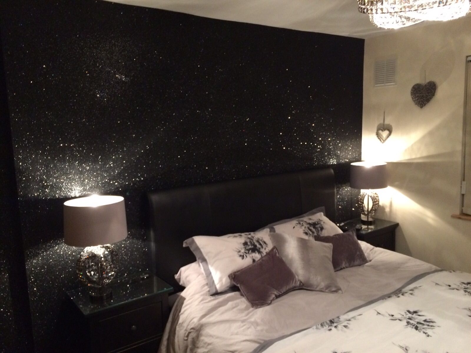 Black Glitter Paint Bedroom 1600x1200 Wallpaper Teahub Io