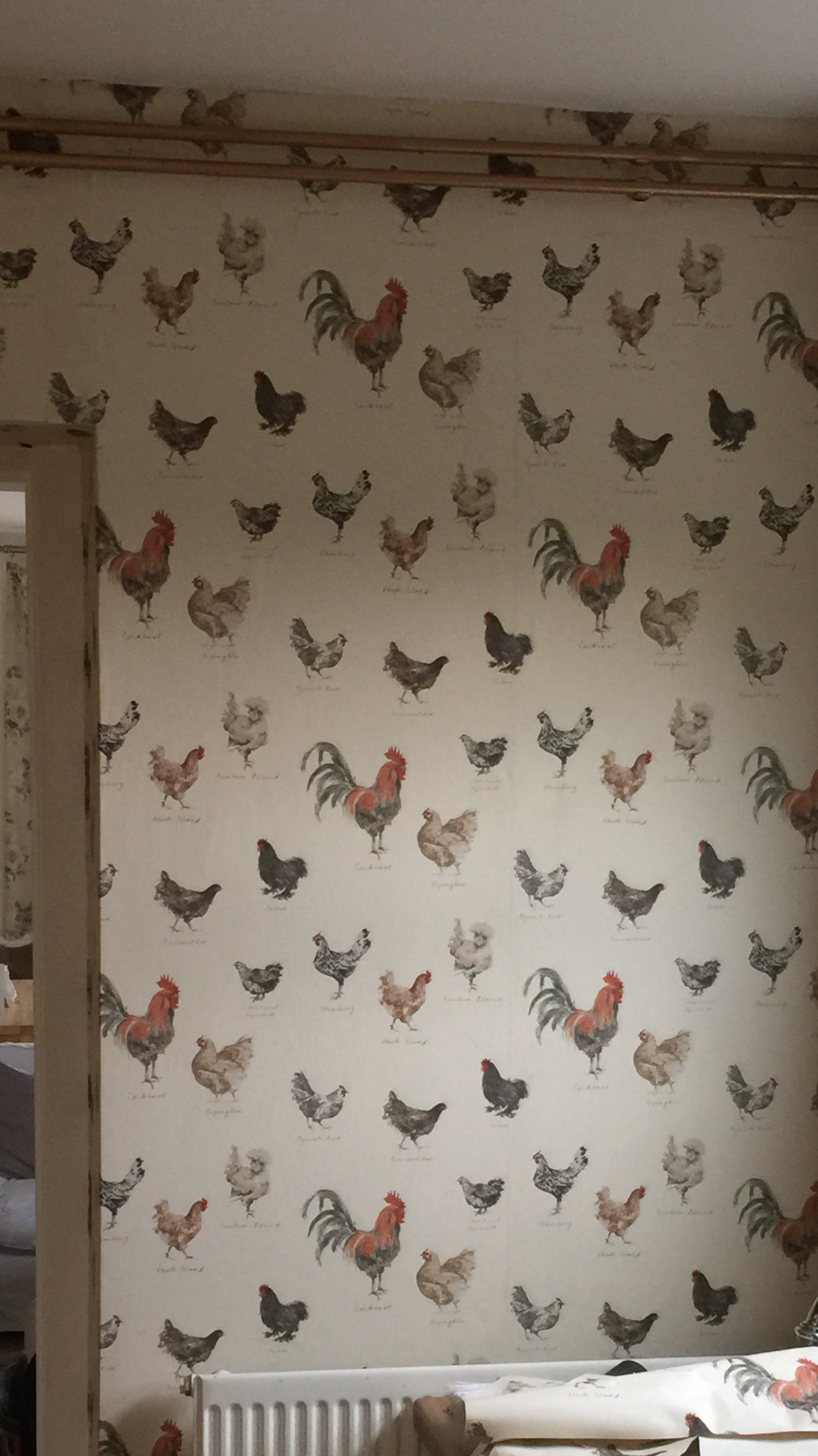 Laura Ashley Branscombe Chickens - HD Wallpaper 