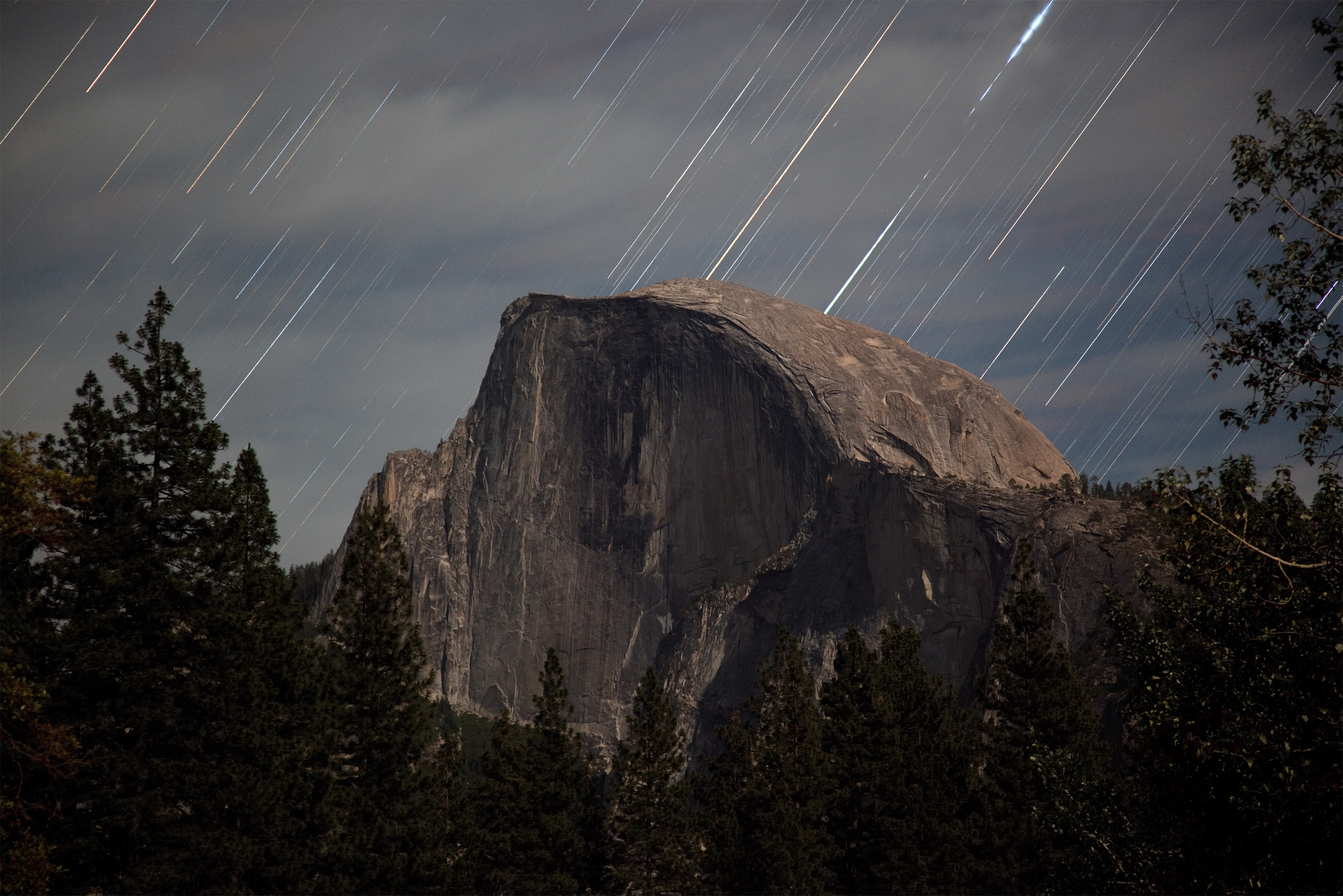 Half Dome Star Trails - Yosemite National Park, Half Dome - HD Wallpaper 