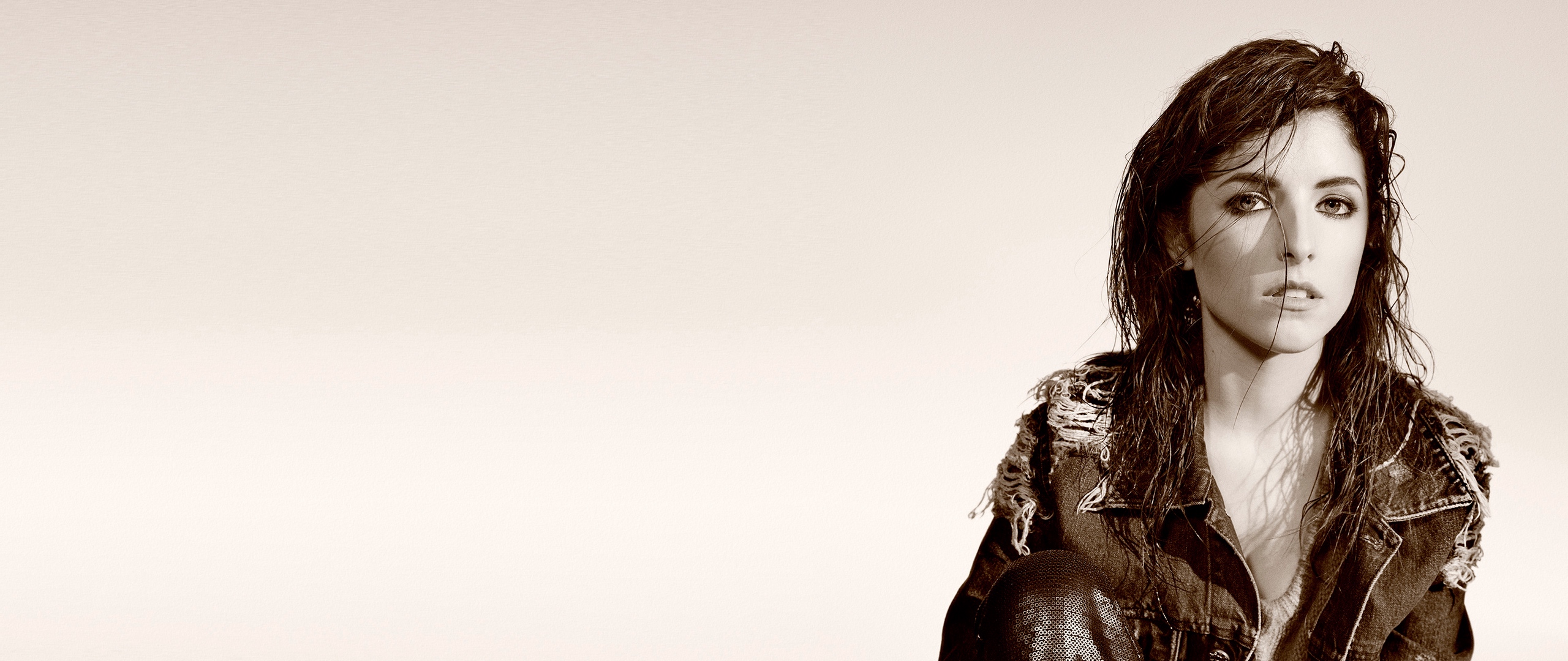 Wallpaper Anna Kendrick, Actress, Singer, Remix, Photoshoot - Anna Kendrick Photoshoot - HD Wallpaper 