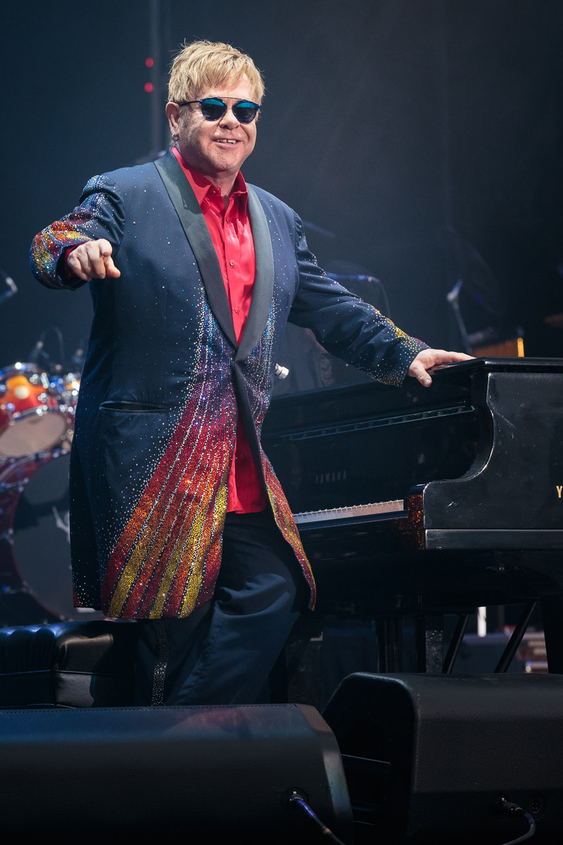 Elton John At Circuit Of The Americas For F1 10/25/15 - Concert - HD Wallpaper 