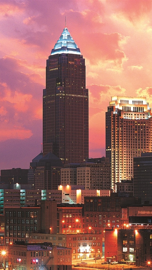 Iphone Wallpaper Cleveland, City Night, Skyscrapers, - Cleveland Ohio Skyline - HD Wallpaper 
