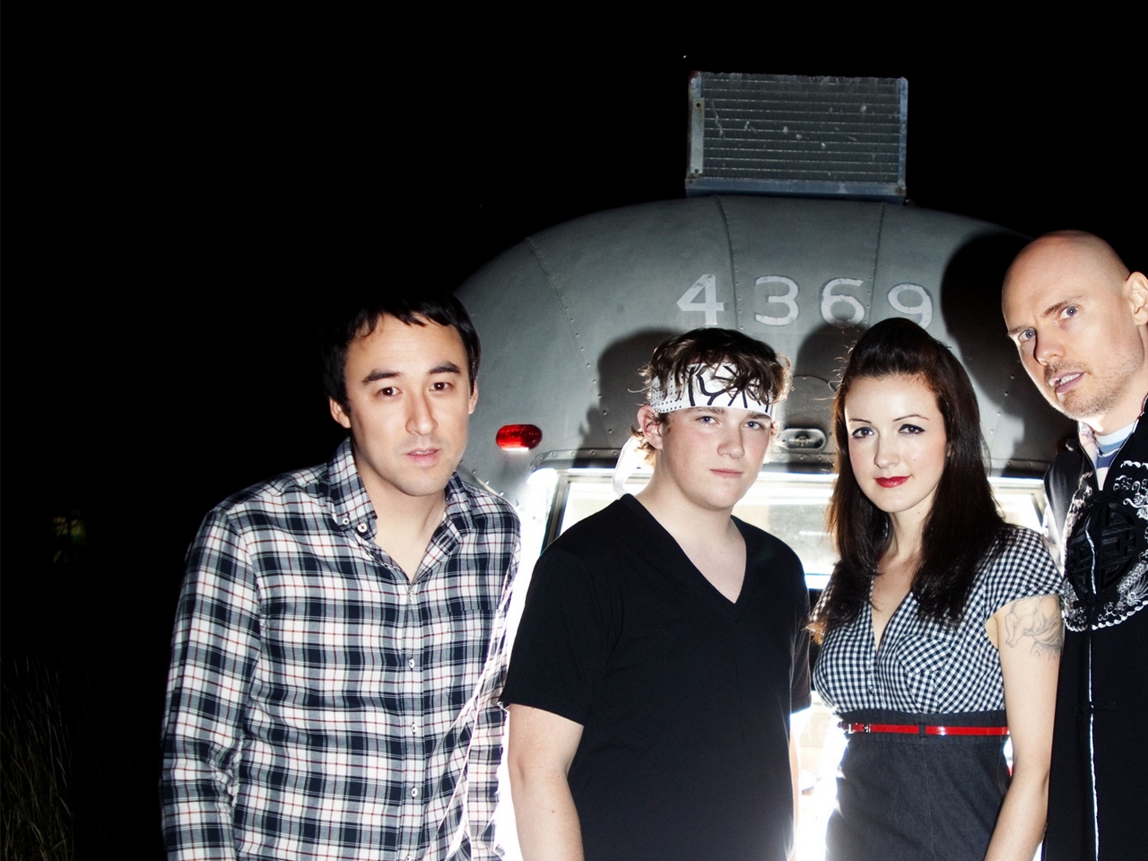 Wallpaper The Smashing Pumpkins, Band, Night, Light, - Smashing Pumpkins Girl - HD Wallpaper 