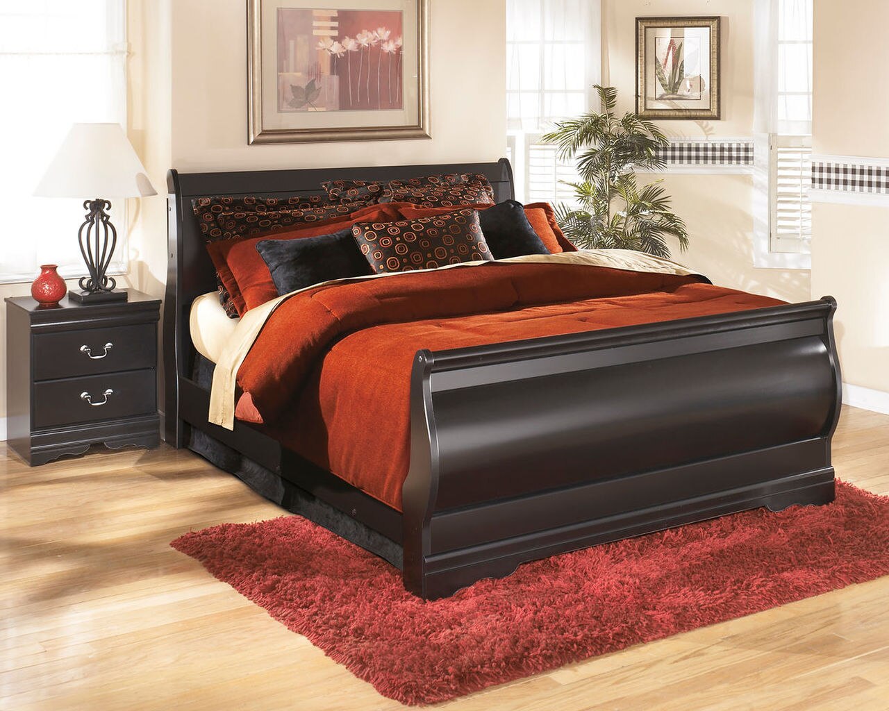 Black Queen Sleigh Bed - HD Wallpaper 