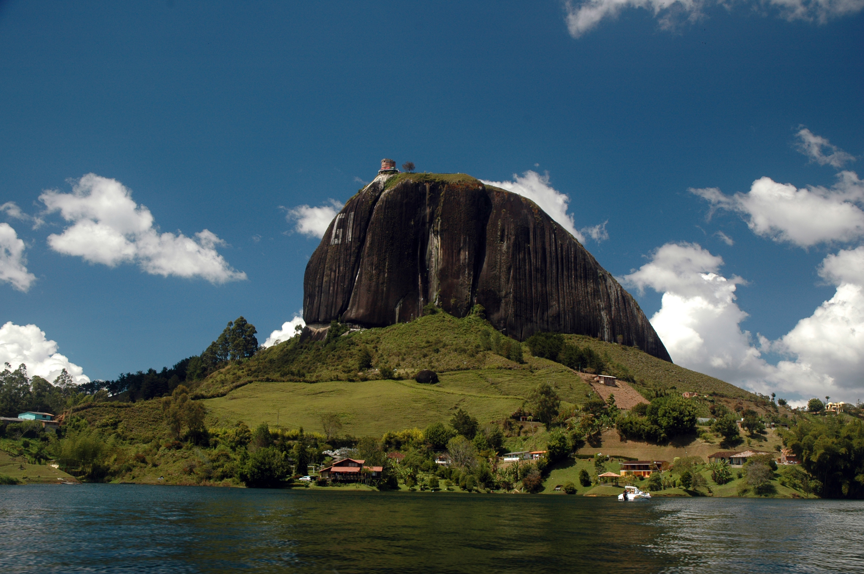 Historia De Guatape - HD Wallpaper 