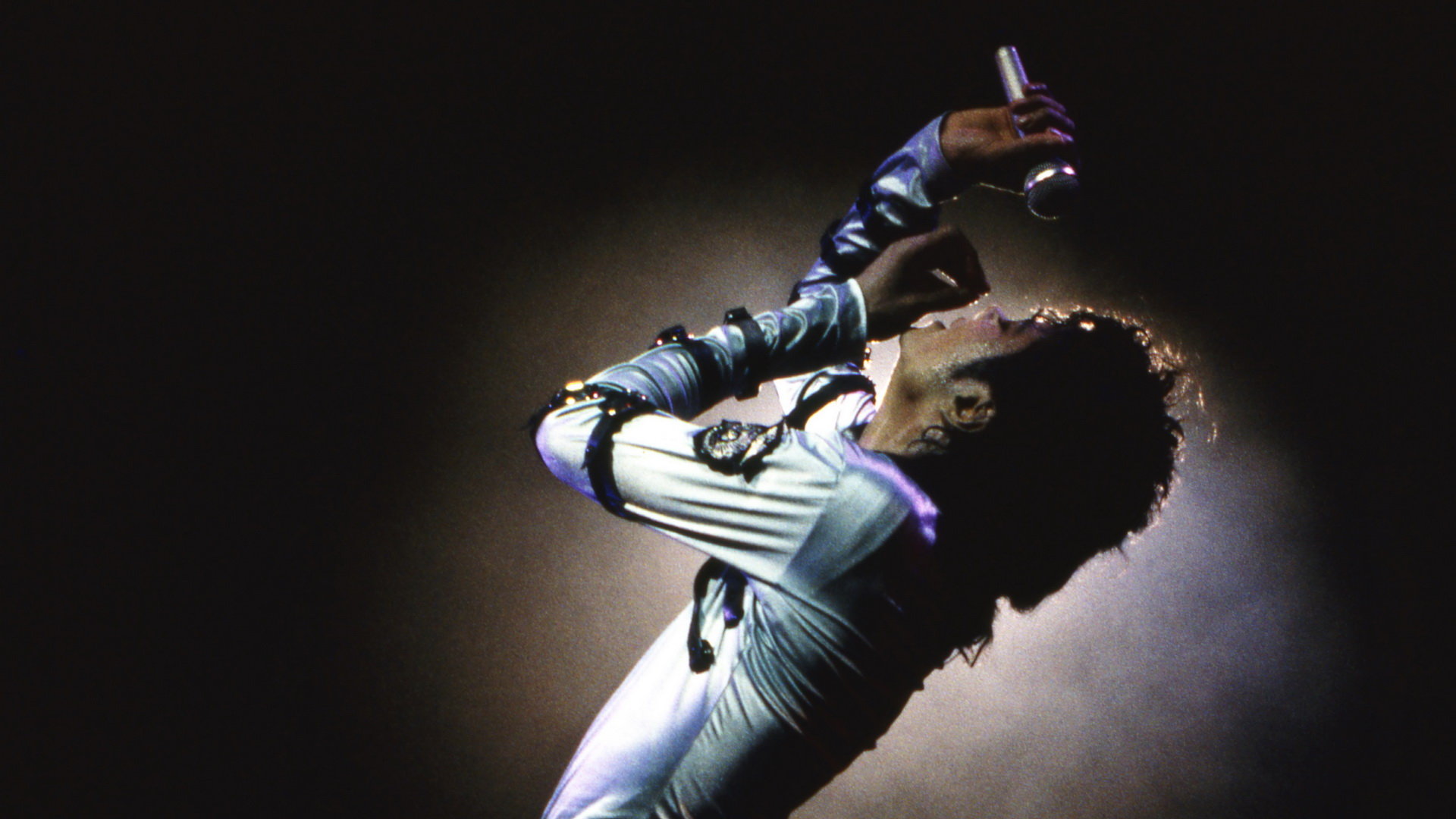 Awesome Michael Jackson Free Wallpaper Id - Dvd Michael Jackson Live At Wembley July 16 1988 - HD Wallpaper 