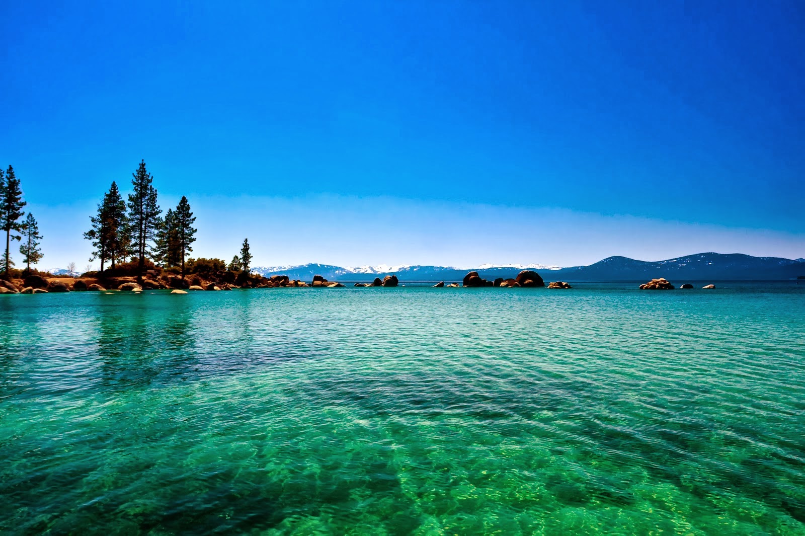 Lake Tahoe California Nevada Hd Wallpapers - Lake Tahoe 4k - HD Wallpaper 