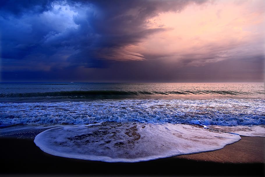 Playamar, Spain, Ola, Agua, Nubes, Cielo, Torremolinos, - Ночной Пляж - HD Wallpaper 