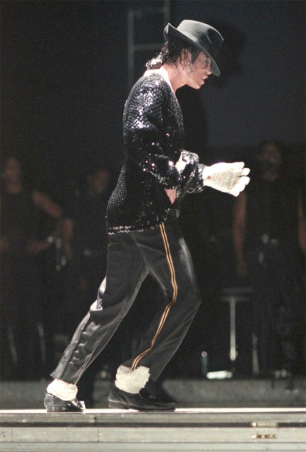 Michael Jackson Moonwalk Schuhe - HD Wallpaper 