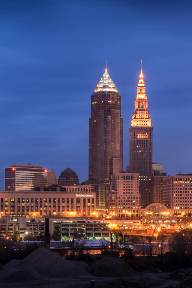 Cleveland - Akron Skyline At Night - HD Wallpaper 