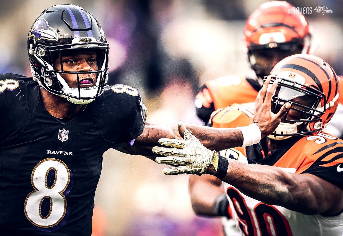 Lamar Jackson Stiff Arm - HD Wallpaper 