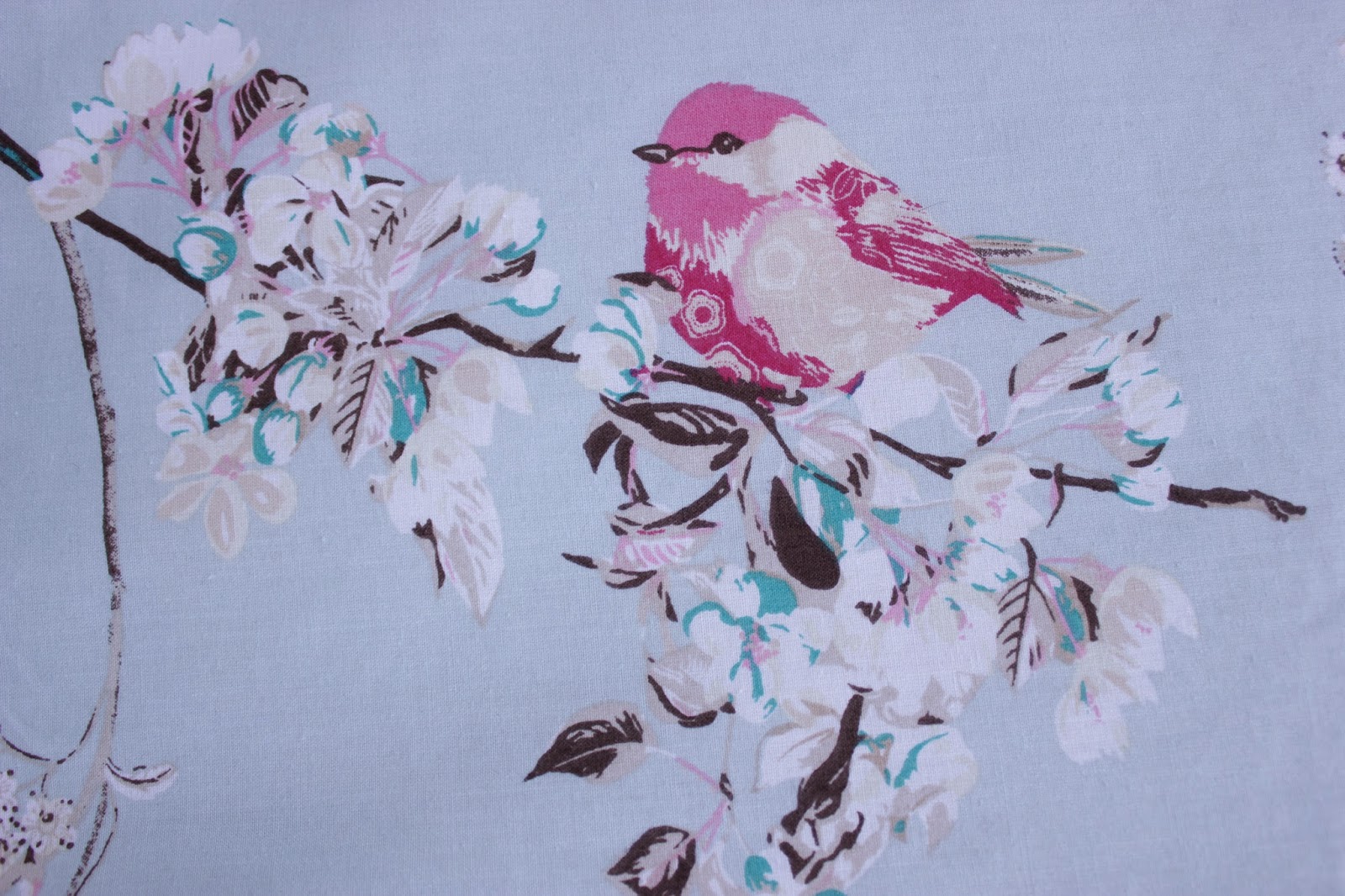 Summer Palace Duck Egg Floral Wallpaper At Laura Ashley - Hummingbird - HD Wallpaper 