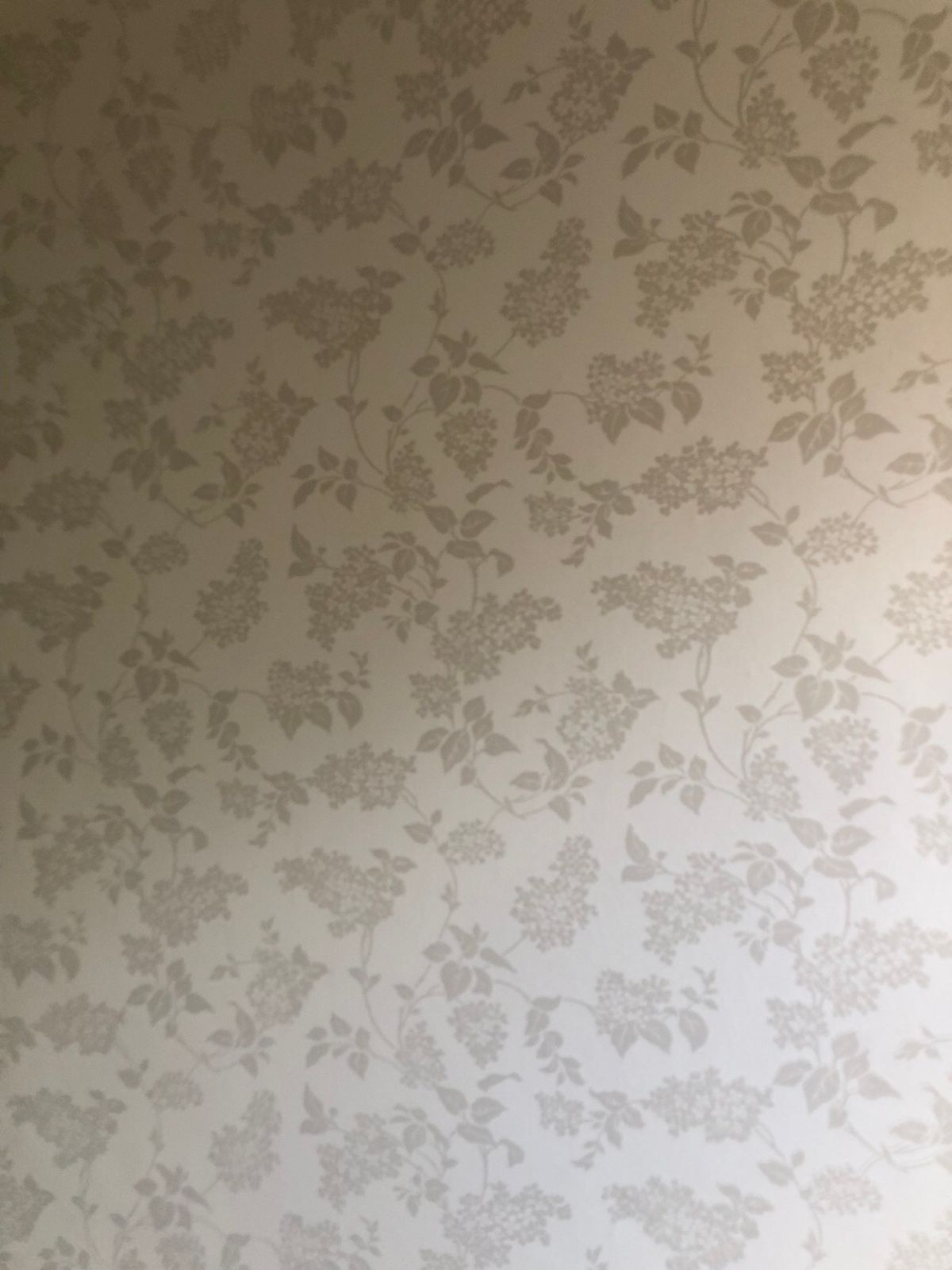 Brand New 1 Roll Laura Ashley Wallpaper Wallpaper