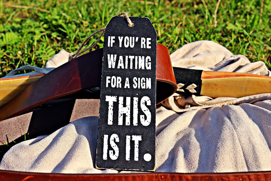 White And Brown Statement Board Decor, Shield, Saying, - Motto - HD Wallpaper 