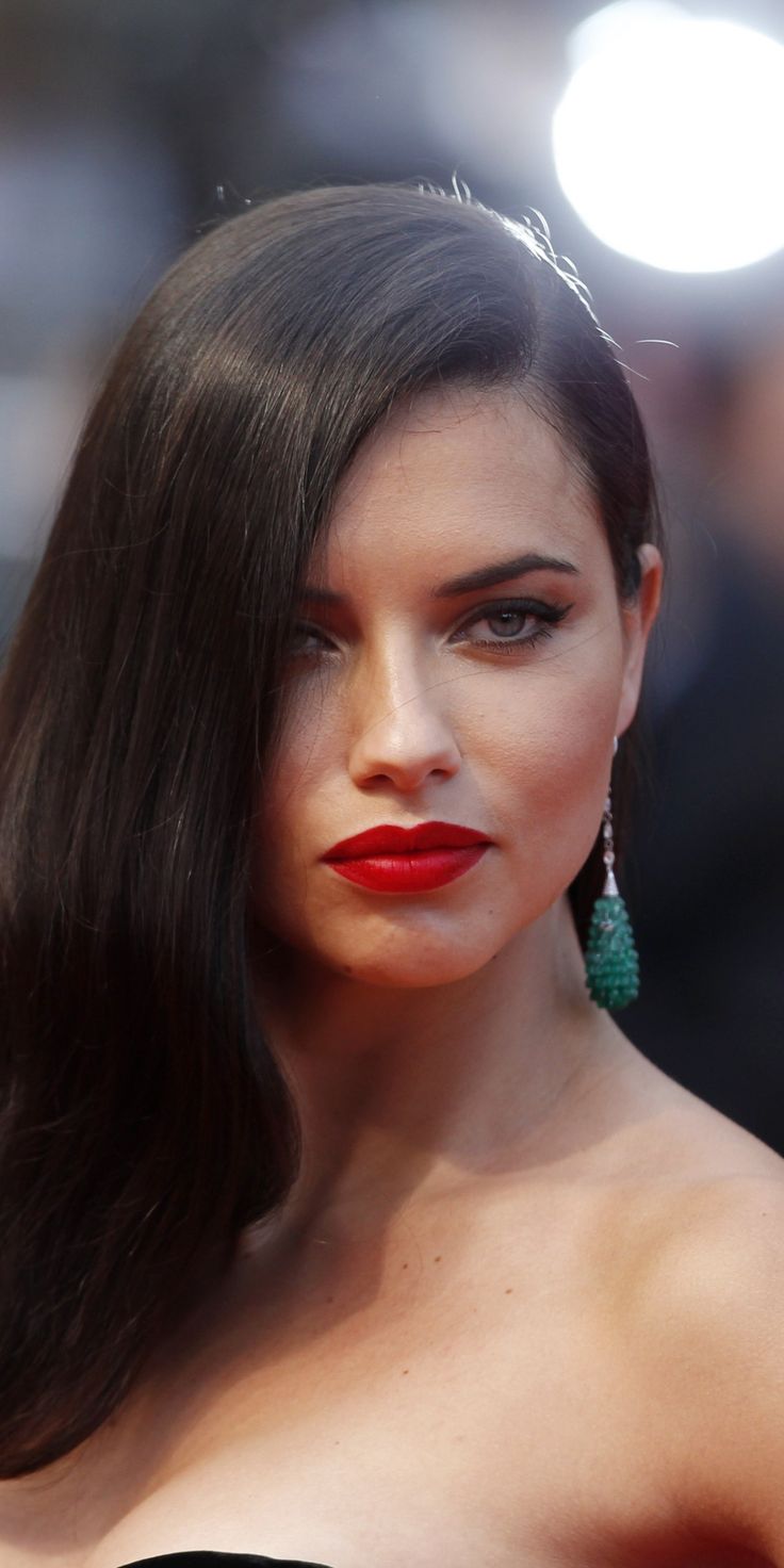 Wallpaper, Red, Lips, Lima, Brunette, Awesome, Adriana, - Adriana Lima Red Lips - HD Wallpaper 
