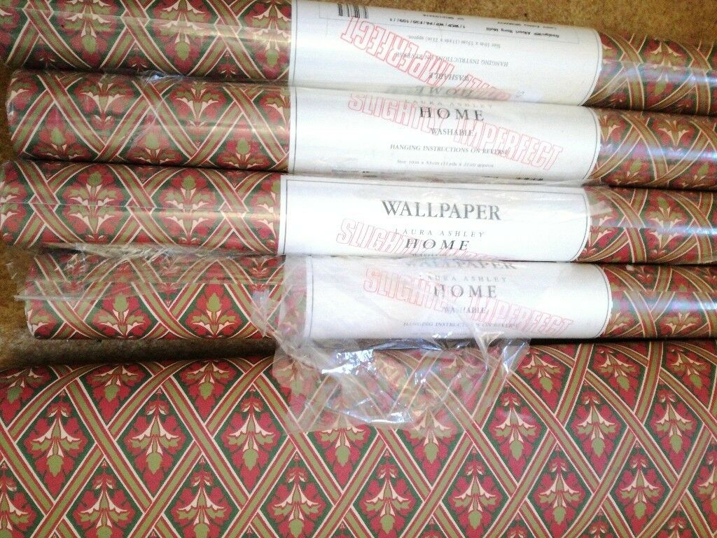 Lip Gloss - HD Wallpaper 