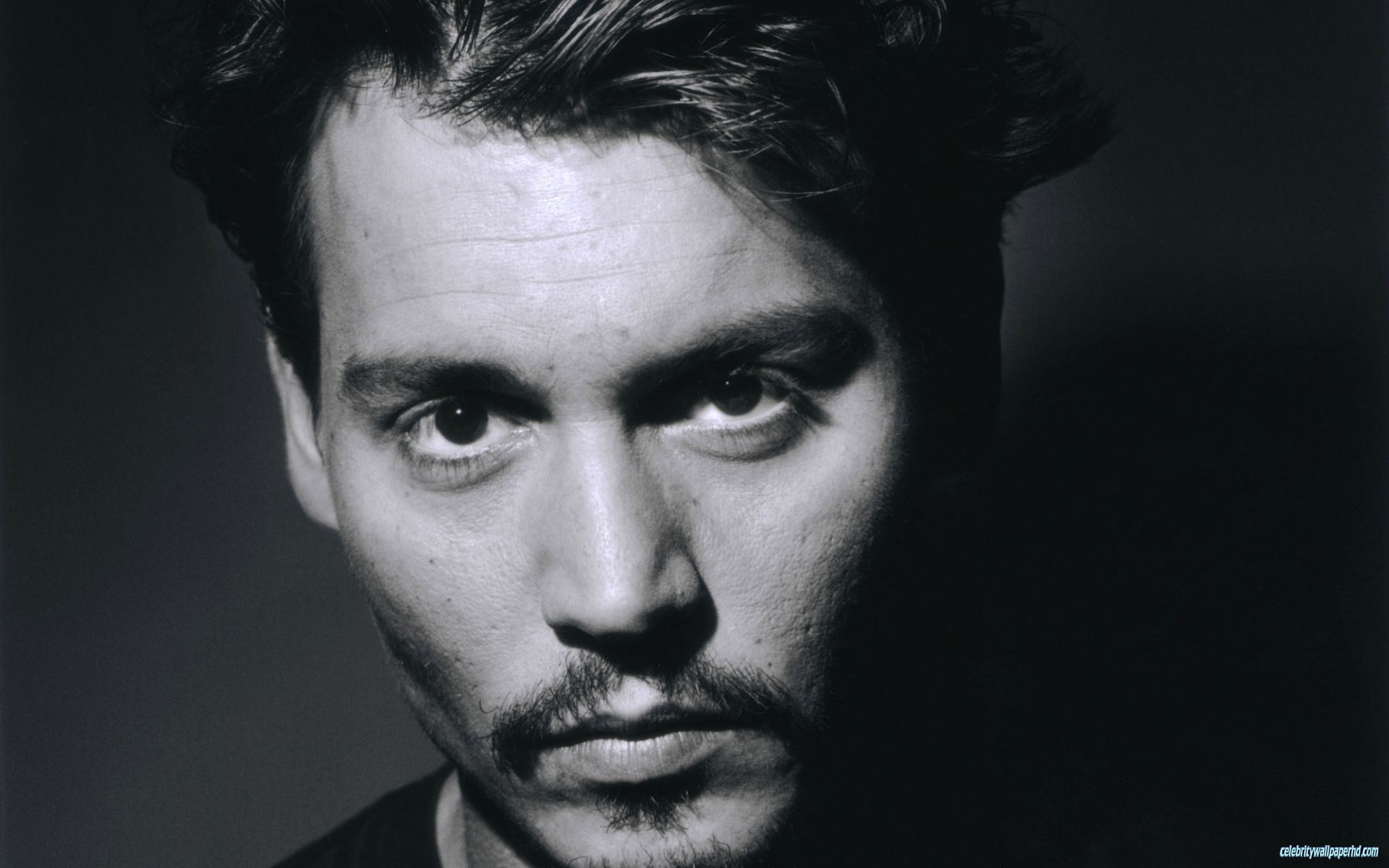 Johnny Depp Black And White Wallpaper - Black And White Portrait Johnny Depp - HD Wallpaper 