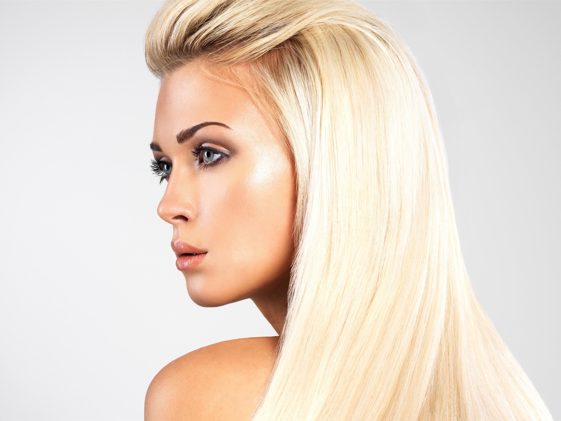 Side View Of Women - HD Wallpaper 