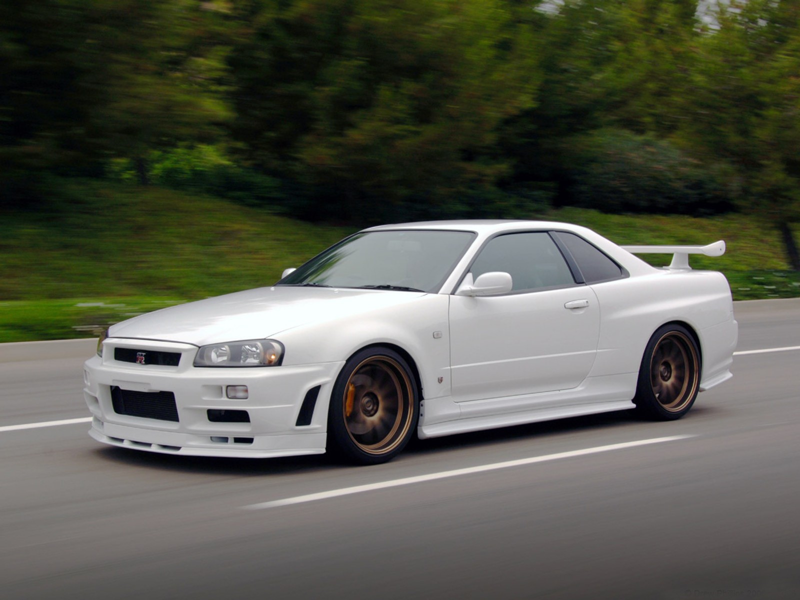 Download Hd Wallpapers Of 147940 Car, Nissan Skyline - Nissan Skyline R34 White - HD Wallpaper 