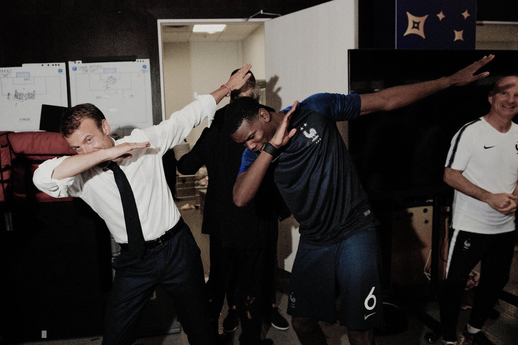 Emmanuel Macron And Pogba - HD Wallpaper 