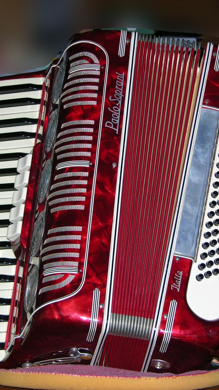Accordion Wallpapers 4k - HD Wallpaper 
