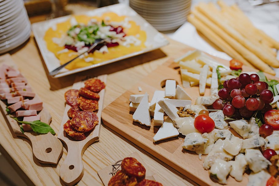 Catering Banquet Table With Different Food Snacks And - Side Dish - HD Wallpaper 