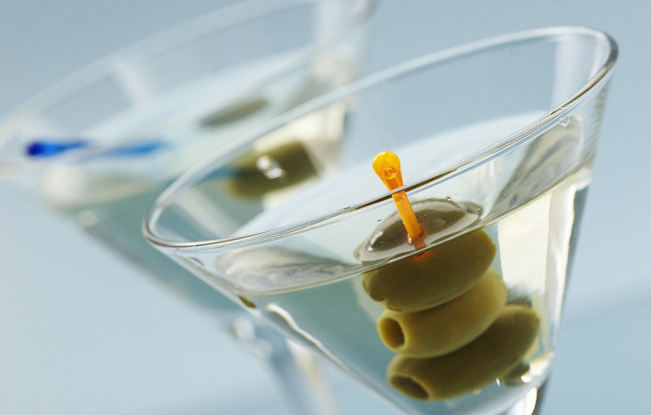 Photo Wallpaper Glass, Skewer, Martini, Olives - Martini Cocktail - HD Wallpaper 
