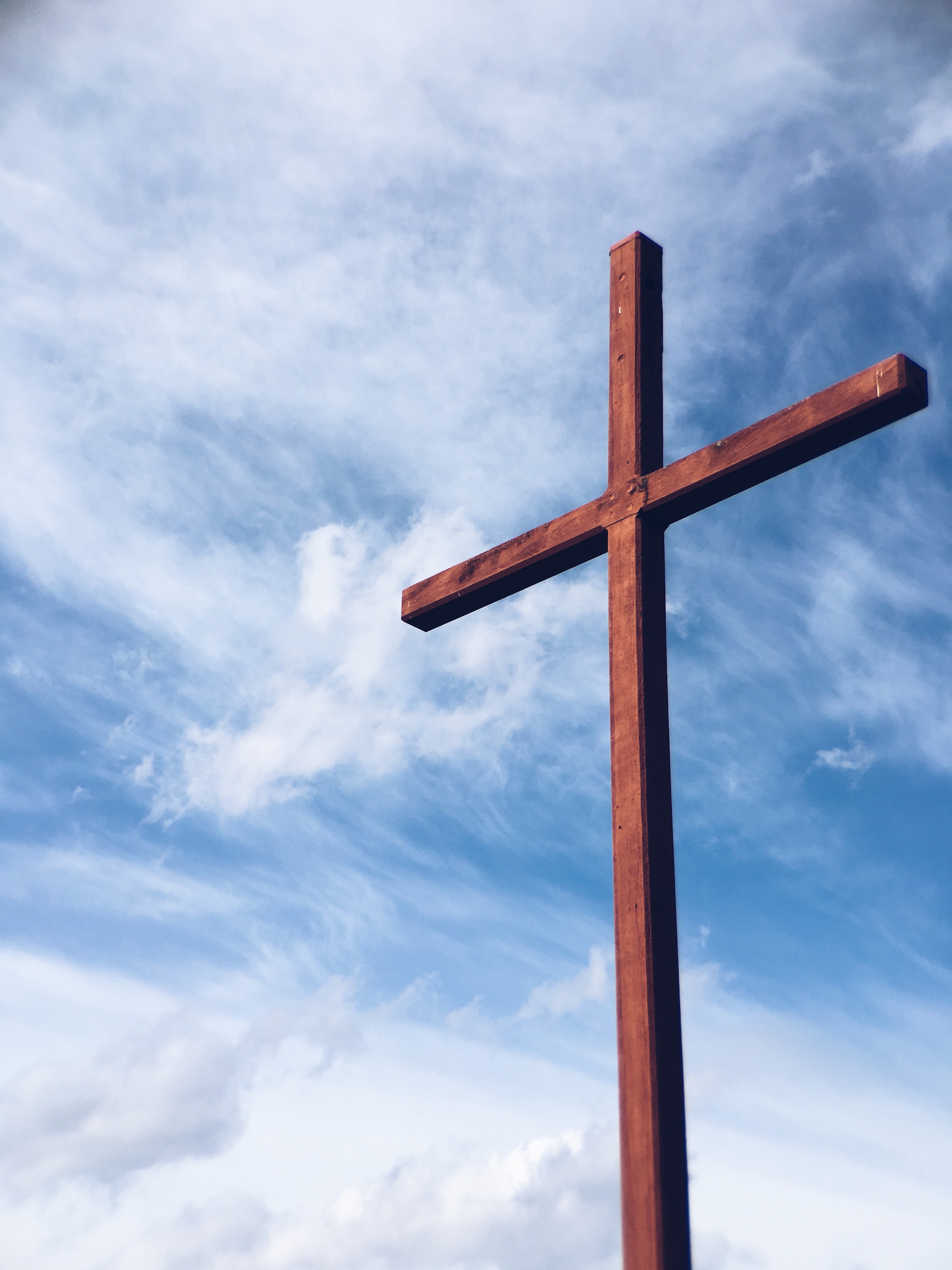 Cross With Blue Skies - HD Wallpaper 