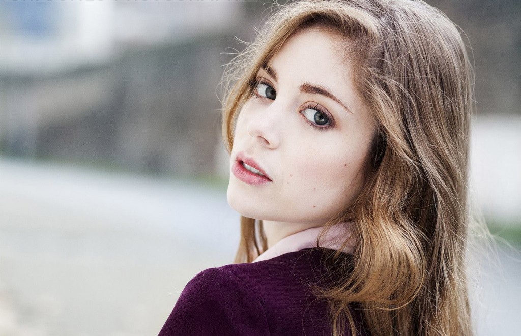 Charlotte Hope - HD Wallpaper 