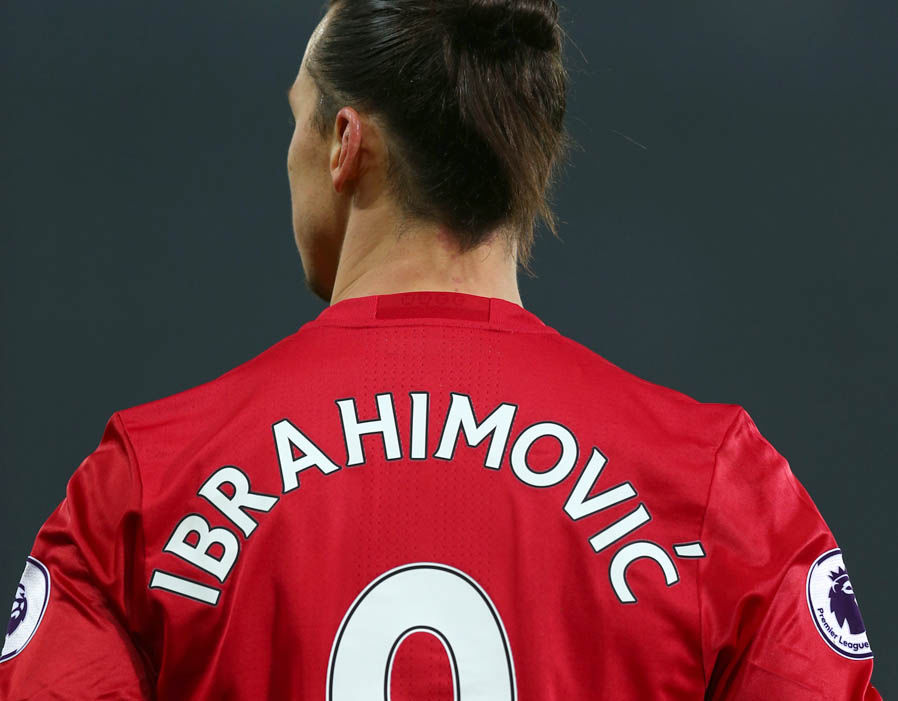 Zlatan Ibrahimovic - Manchester United Ibrahimovic Jersey - HD Wallpaper 