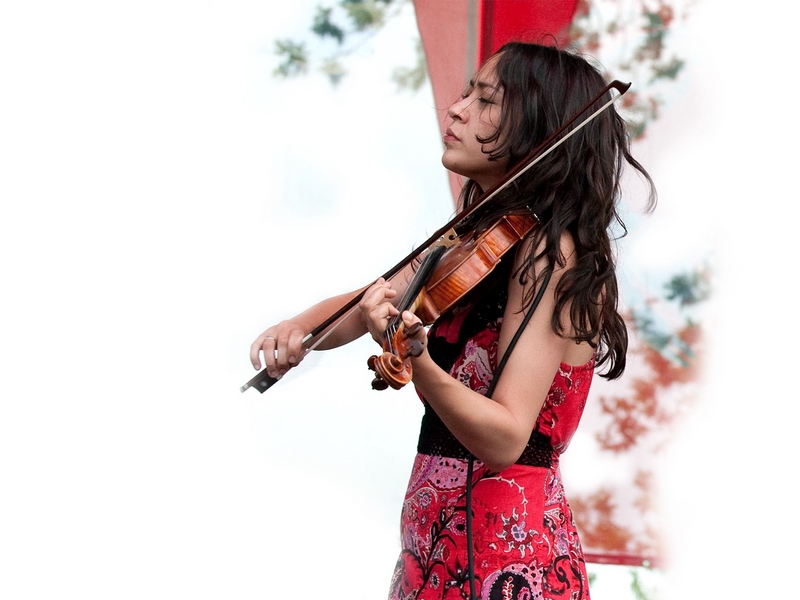 Wallpaper Lucia Micarelli, Girl, Violin, Dress, Play - Violin Magazine - HD Wallpaper 