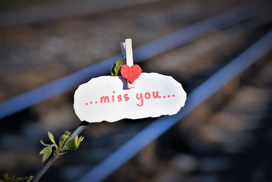 Message, To Lost Love, Red Heart, Rail, Remembering, - Apple - HD Wallpaper 