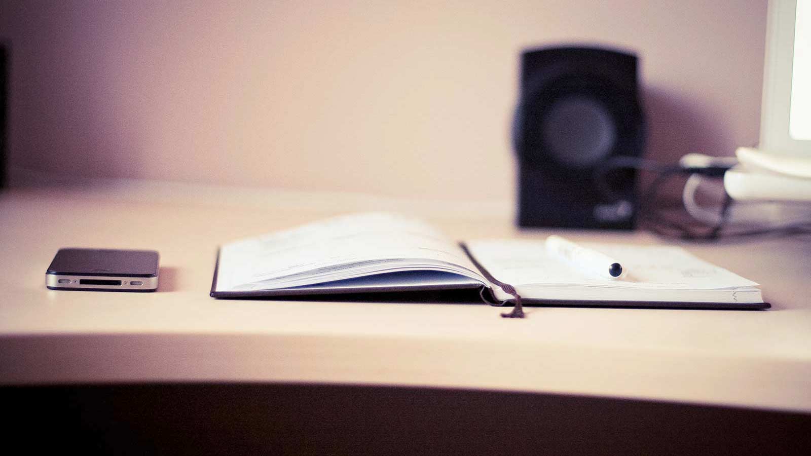 Desk Work Hd - HD Wallpaper 