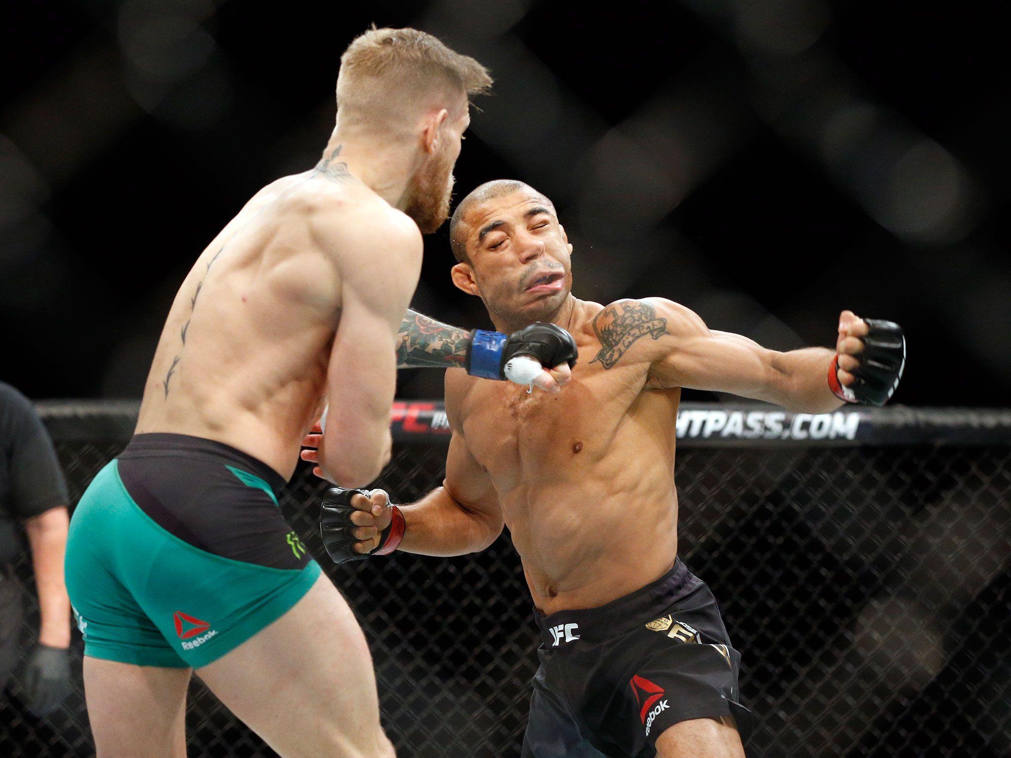 Conor Mcgregor Mid Punch - HD Wallpaper 